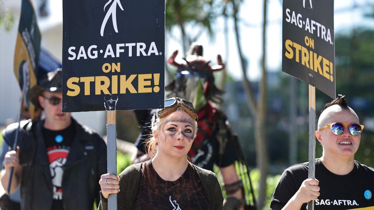 Deal Reached by Hollywood Actors and Studios to End Strike – News