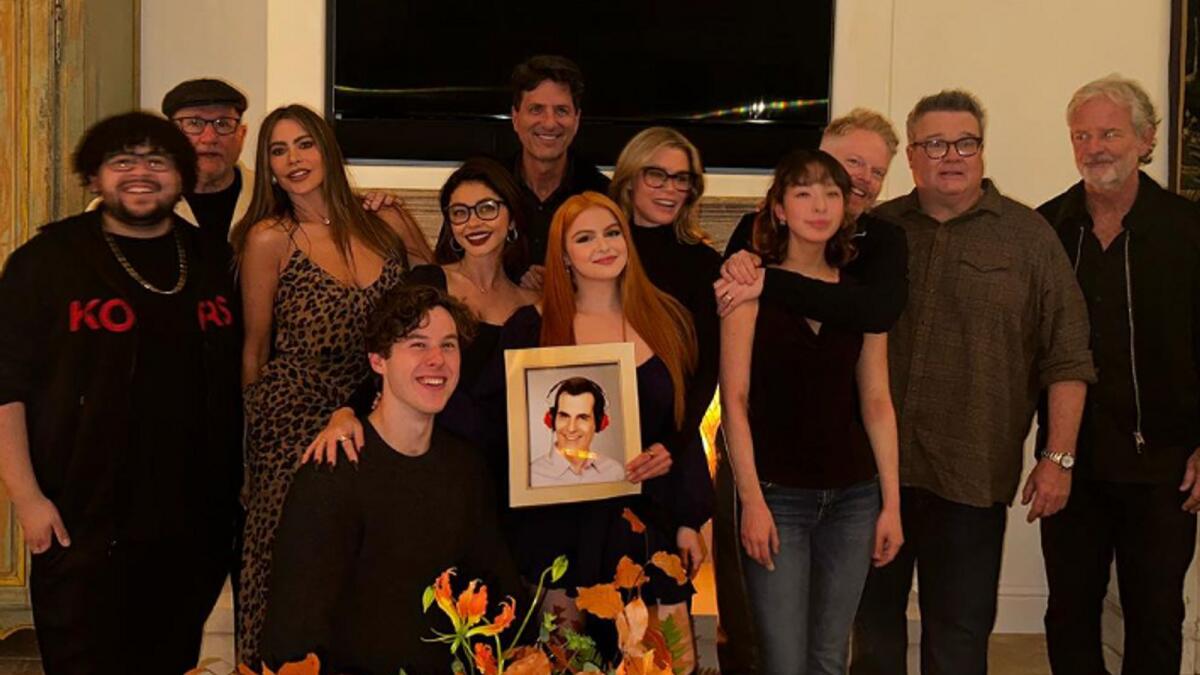 Fans of Modern Family, don’t worry; ‘Phil Dunphy’ is alive and well: Reunion photo causes excitement among fans – News