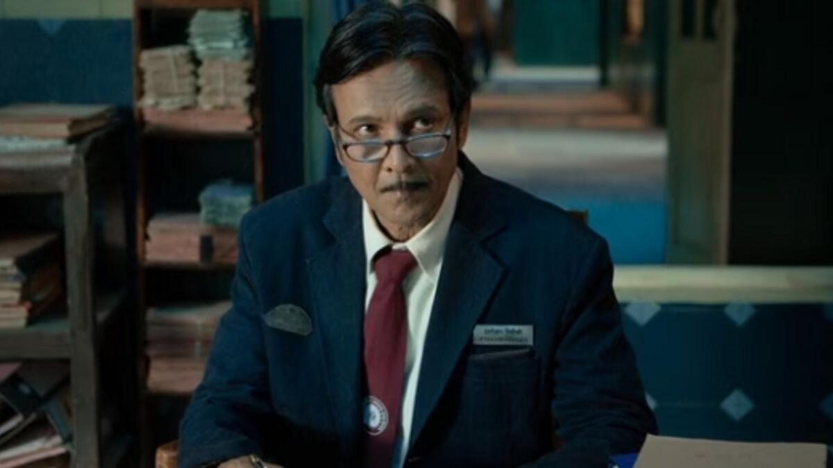 Rephrase the title:Kay Kay Menon and Babil Khan are terrific in this series on the Bhopal Gas Disaster – News