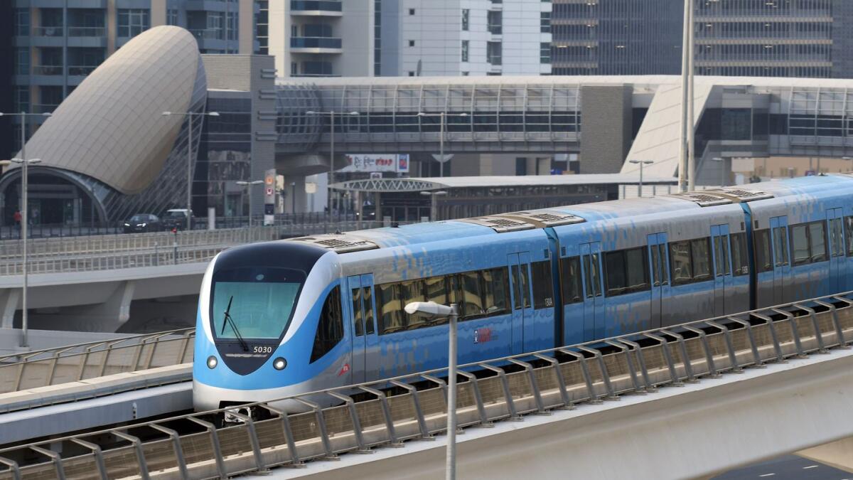 Rephrase the title:Explained: How to take Dubai Metro to and from airports – News