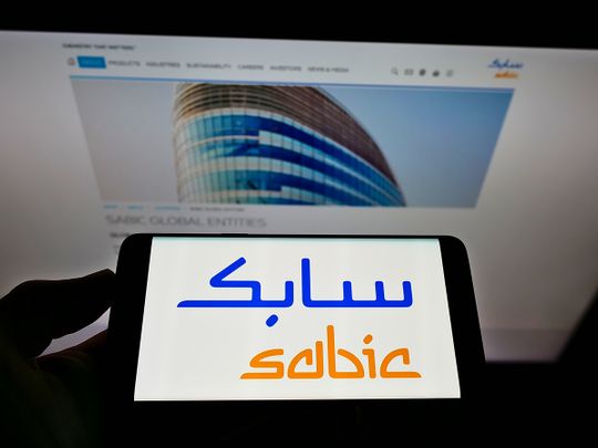 Rephrase the title:Saudi’s Sabic gives go-ahead for $6.4 billion China petrochemical plant