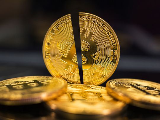 Rephrase the title:Hong Kong set to approve its first spot bitcoin EFTs in April, sources say